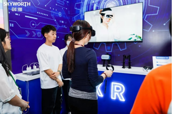 创维以创新科技书写中国智造新篇章麻将胡了试玩模拟器持续深耕全球化(图11)